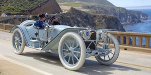 Brass era American Underslung on tour before the Concours d' Elegance.